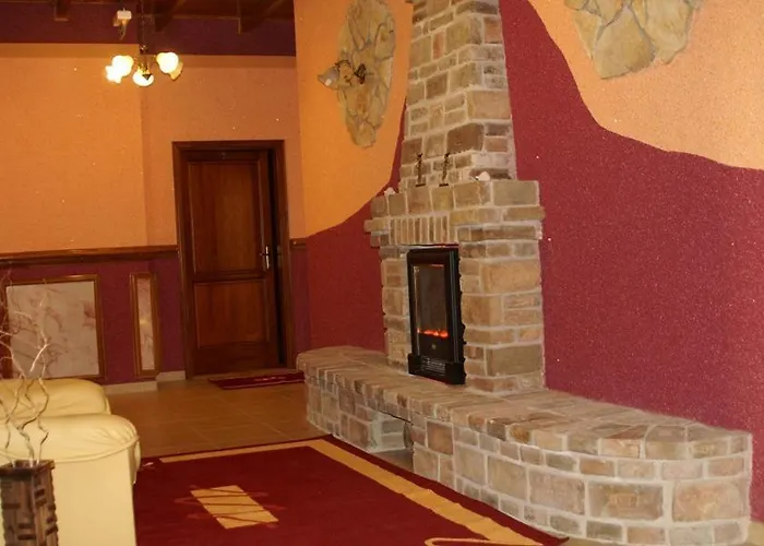 Dubogo Szalloda Etterem Es Eskuvohaz Hotel Békés